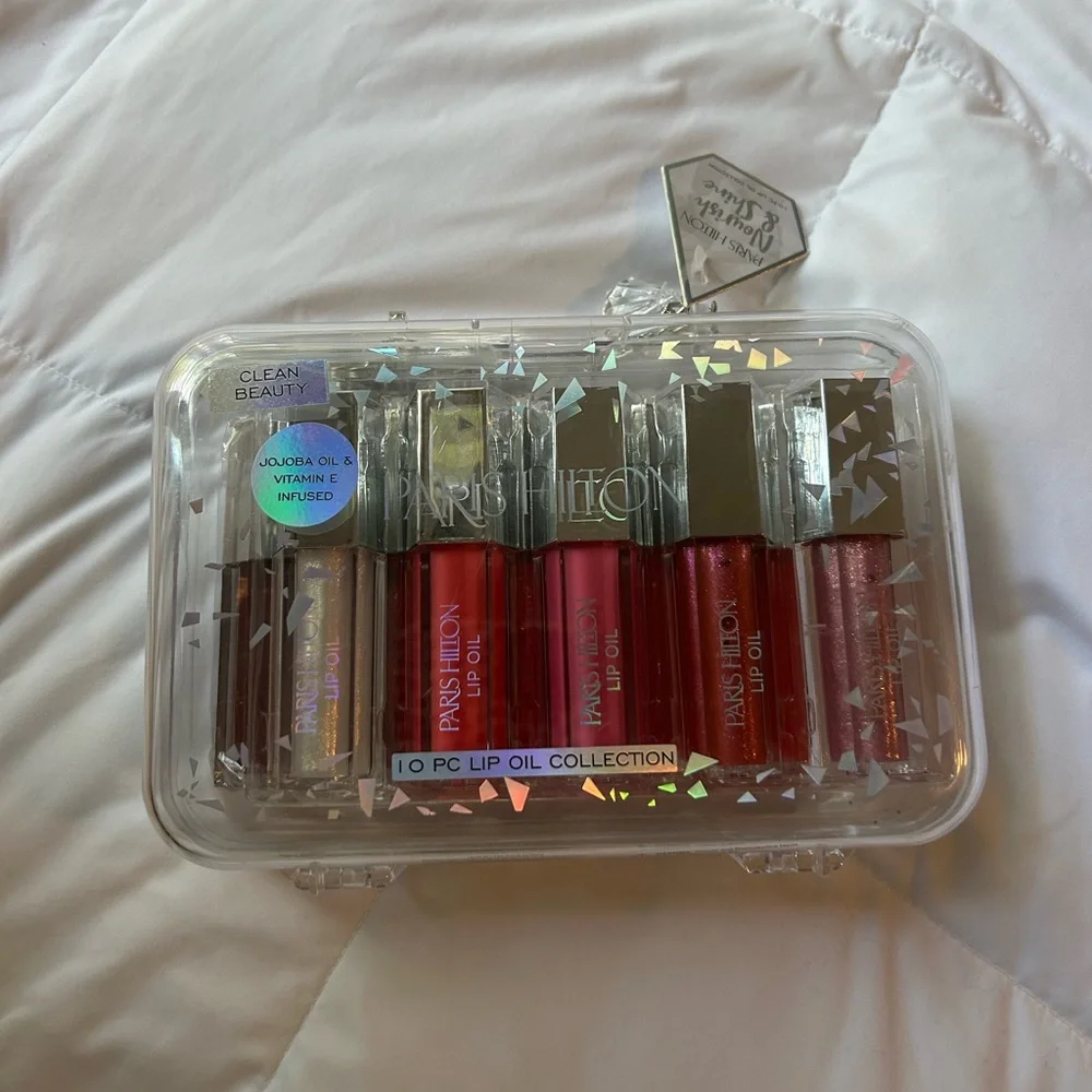 Paris Hilton Lip Oil Collection - Vibrant Shades